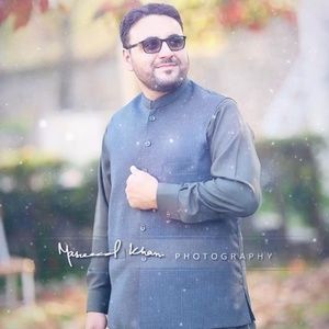 Meet your Posher, Haris